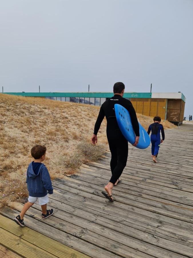 Front Beach Costa Caparica Lisbon 卡帕里卡海岸 外观 照片