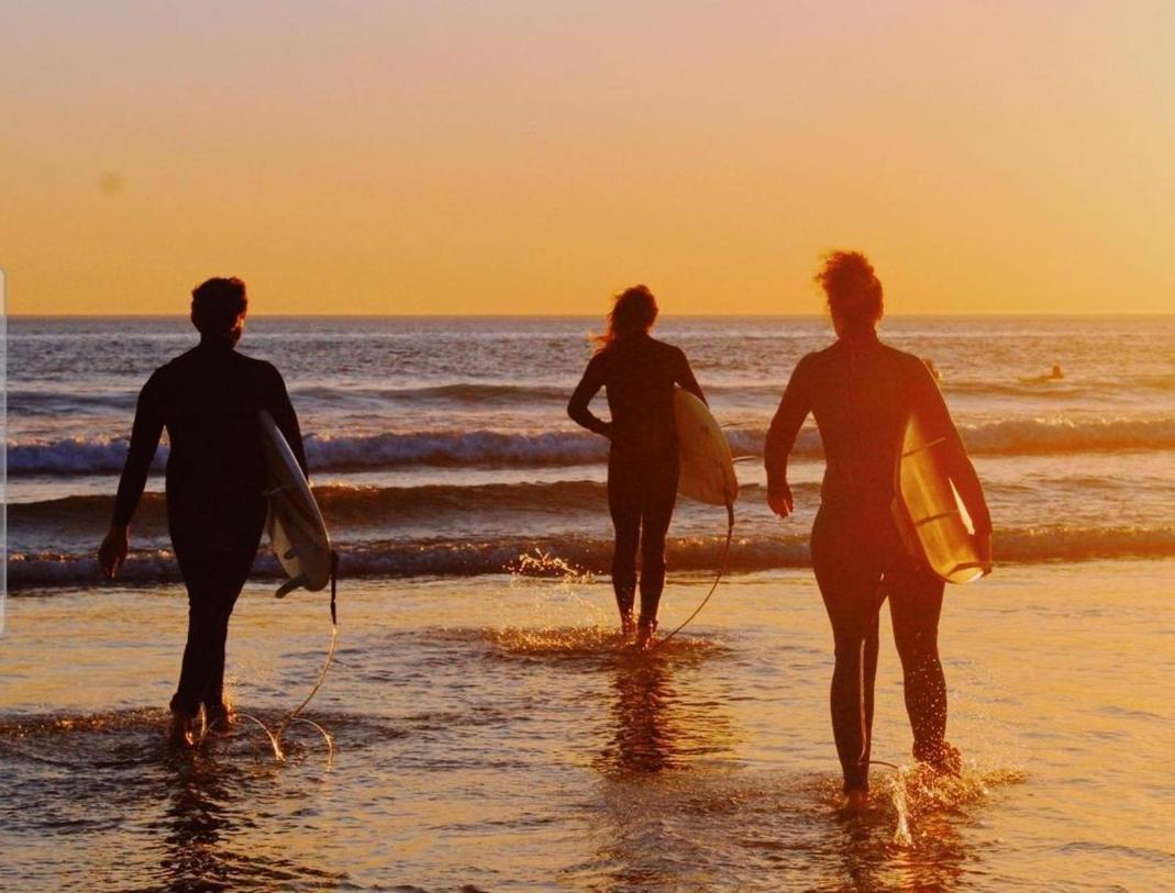 Front Beach Costa Caparica Lisbon 卡帕里卡海岸 外观 照片