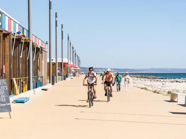 Front Beach Costa Caparica Lisbon 卡帕里卡海岸 外观 照片