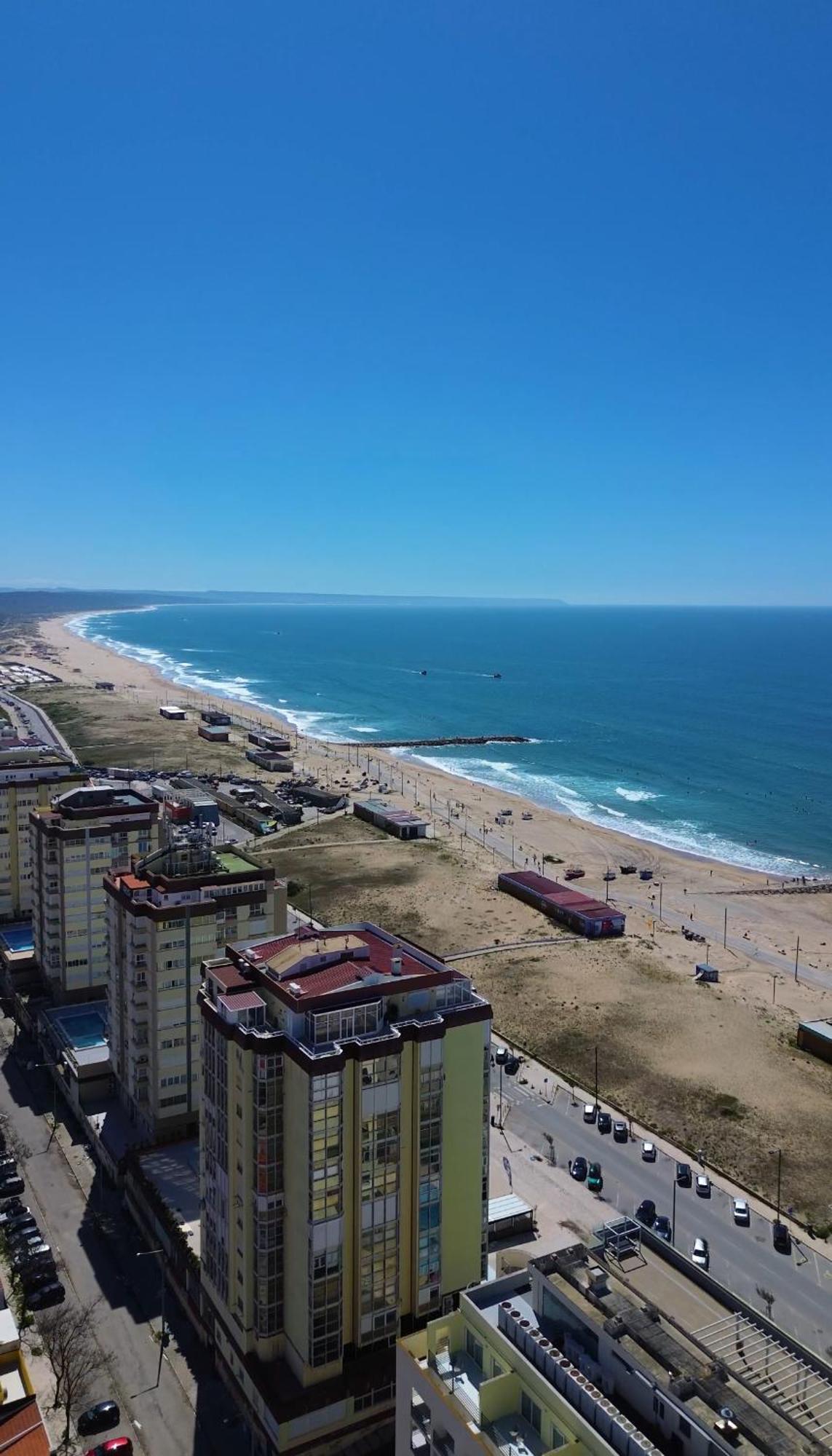 Front Beach Costa Caparica Lisbon 卡帕里卡海岸 外观 照片